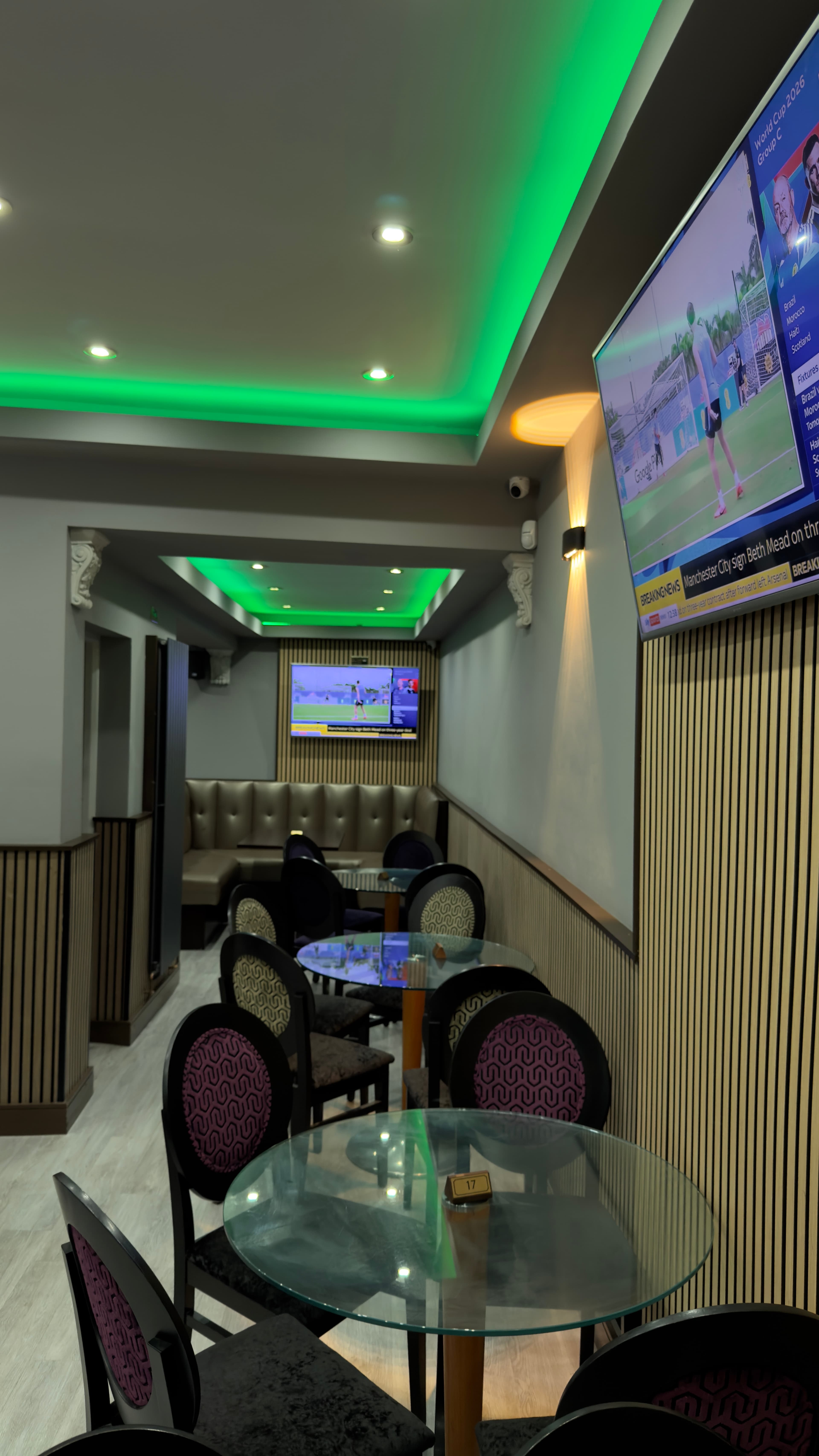 Comfortable seating for groups, couples and families